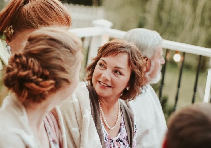 Women living between cultures with female friends and family